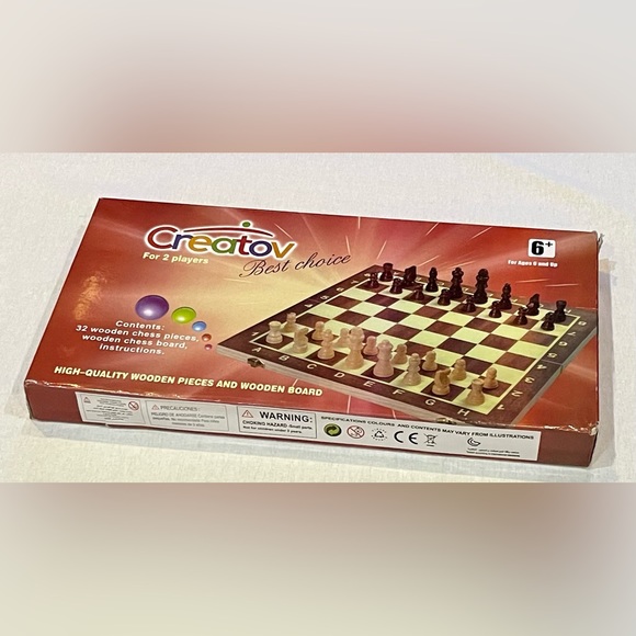 Chess Board Game 32 Wooden Pieces Vintage Wooden Board Man Cave Decor New - Picture 3 of 6